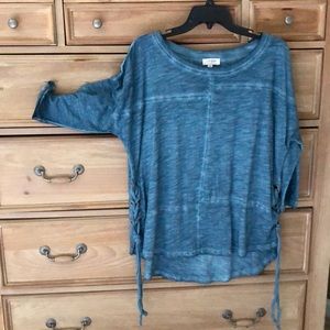 Umber quarter sleeve, side Tie detail top